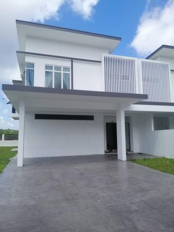 Johor Desaru Beach Bungalow Villas Kangkar Chemaran エクステリア 写真