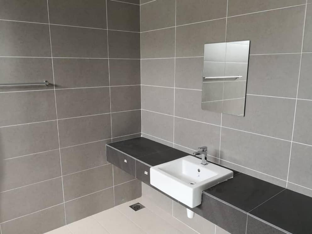 Johor Desaru Beach Bungalow Villas Kangkar Chemaran エクステリア 写真